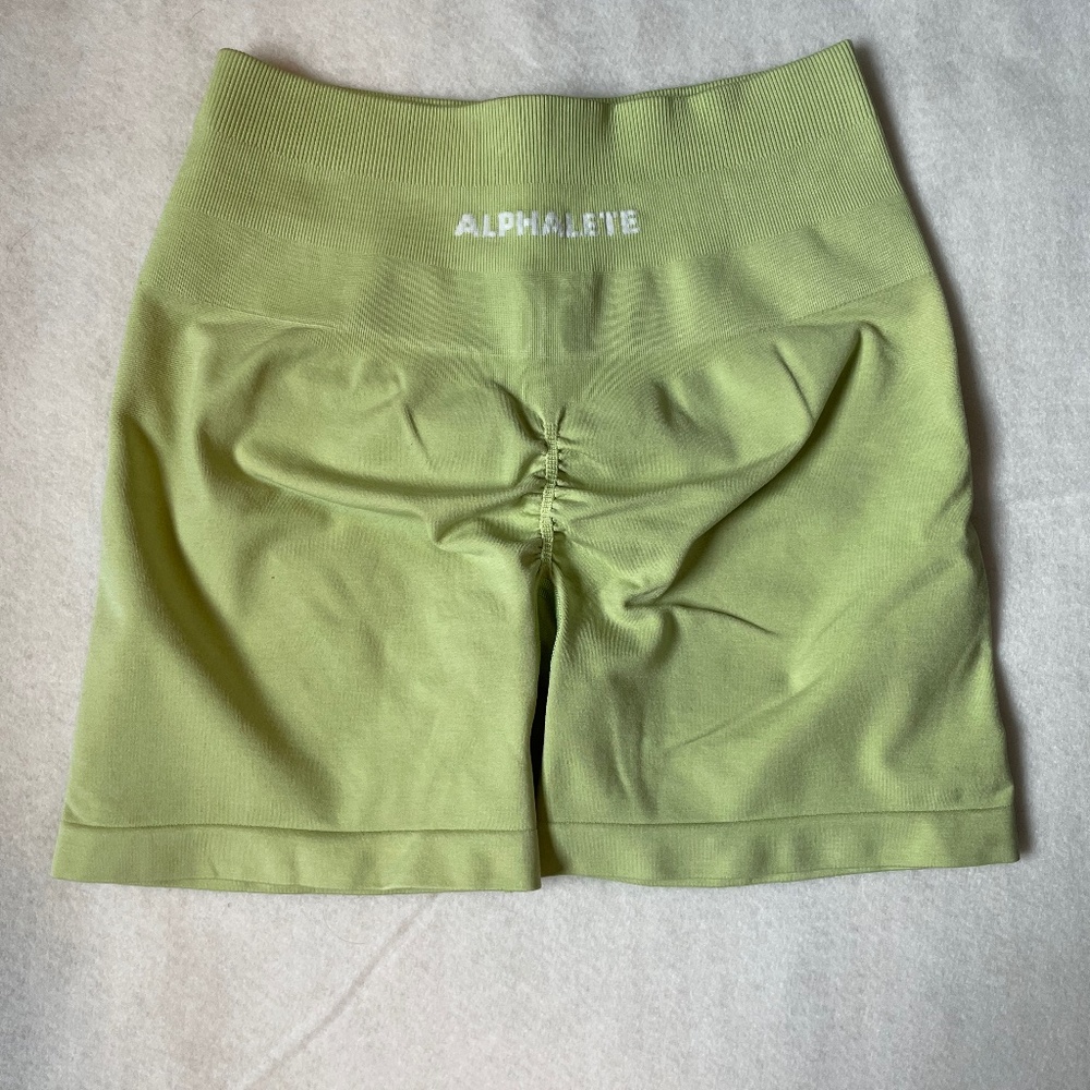Alphalete amplify shorts